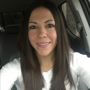 Meet your Posher, Caitlin